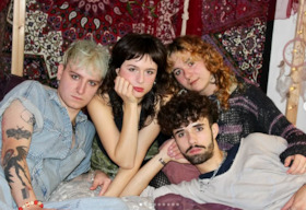 Bild: Lilac Attitude - Floral Grunge