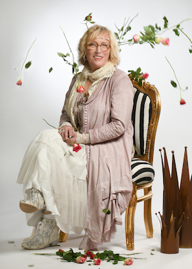 Bild: Eine Krone macht noch keinen König. Ein Hut noch keine Dame - 30-jähriges Bühnenjubiläum (für Erwachsene)