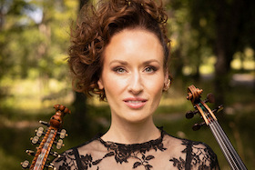Bild: Ragnhild Hemsing (Violine & Hardangerfiedel)