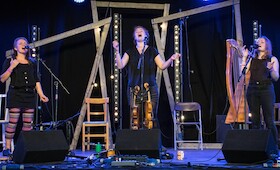 Bild: Folk im Park I : Eröffnungskonzert mit Lady Maisery (England)