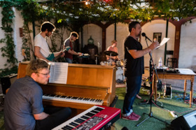 Bild: Zwei Abende der Poesie - Felix Römer mit Nachtfarben (Samstag)