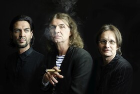 Bild: Wenzel im Trio - Die Zeit der Irren und Idioten