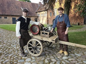 Bild: Historische Ortsführung mit dem Dorfausrufer Hannes
