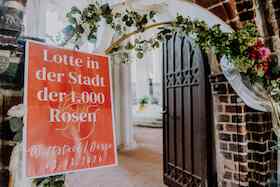 Bild: Lotte in der Stadt der 1000 Rosen