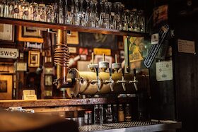 Bild: Kneipentour - Schaumkronen und Stadtgeflüster – Gütersloher Kneipentour