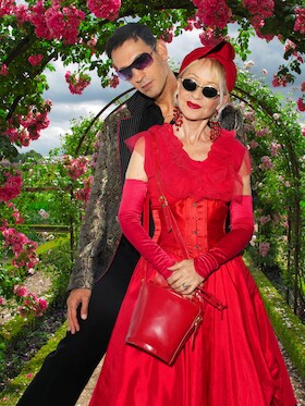 Bild: "SchwarzBlond " - The Fine Art of Glamourtainment