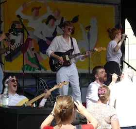 Bild: Erold Sommer - Live in Farbe - Figurative Malerei / Multimedia Performance - Vernissage