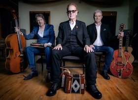 Bild: Oysterband’s John Jones, - " The Song goes on" Tour 2026