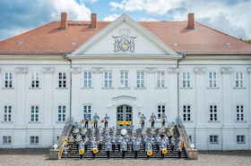 Bild: Benefizkonzert Heeresmusikkorps Neubrandenburg - Benefizkonzert „In den Frühling mit flotten Rhythmen“