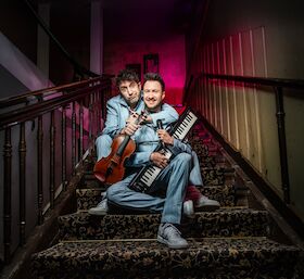 Bild: Ass-Dur - Bruderliebe