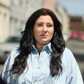 Bild: Lena Schätte: Das Schwarz an den Händen meines Vaters