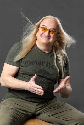 Bild: Sven Hieronymus - Rocker vom Hocker - 50 Jahre lange Haare