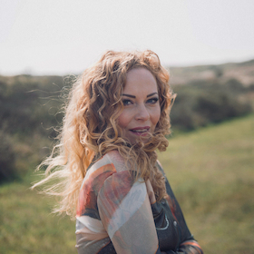 Bild: Anneke van Giersbergen & Band - ”Echoes In November – Fall 2026 Tour”
