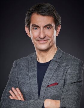 Bild: Knacki Deuser - Nicht jammern, lächeln!