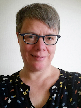 Bild: Lesung | Friederike Schmöe | Schatten über dem Karwendel