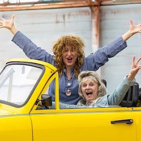 Bild: Die Fluchtpappe - Mit dem Trabi über die Grenze