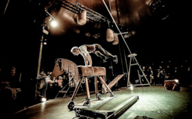 Bild: L'HOMME CIRQUE