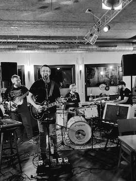 Bild: Sommer Special mit Lost Basement Tapes