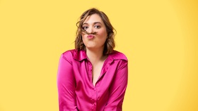 Bild: Fee Brembeck - „How to Frau – Das Tutorial, nach dem niemand gefragt hat“