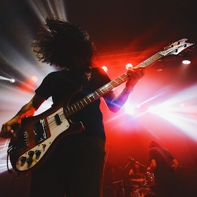 Bild: Bandprojekt Famous - April bis Juli 2026 - "Undecided"