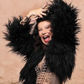 Bild: Patrizia Moresco - Ausser Kontrolle – wer ist hier verrückt?