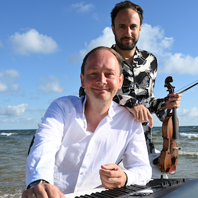 Bild: GASTSPIEL Christoph Reuter und Dominik Wagner • LUCKY LOOP