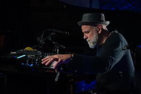 Bild: Martin Kälberer - Into the light