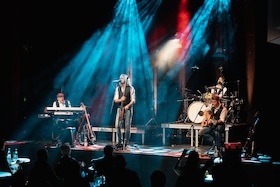 Bild: Joy Kleinkunst: Huebnotix mit Rock History Unplugged - A Tribute To Rock History