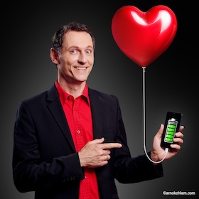 Bild: Liebe, Luft und Ladekabel - Ohne is' doof - Kabarett am Klavier von und mit Konstantin Schmidt