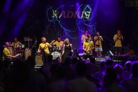 Bild: Radius feat. Leonora - VLY