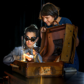 Bild: Theater Laboratorium - Von Zeit zu Zeit