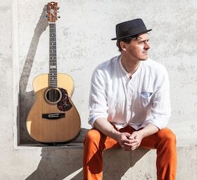 Bild: BEN MEECH - THE SPACES IN BETWEEN