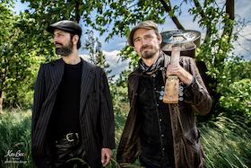 Bild: Waldbaden mit Musik