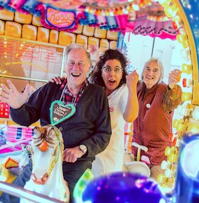 Bild: Sybille Bullatschek - Ich darf das, ich bin Pflägekraft!