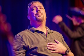 Bild: Buchi trifft… Eros Amaretti - Una notte italiana!