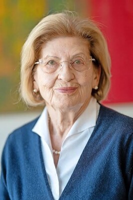 Bild: AUSCHWITZ - Holocaust-Überlebende Eva Szepesi im Gespräch mit Louis Pawellek