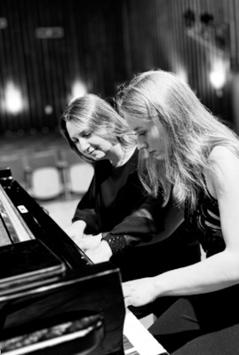 Bild: Klavierduo Cristina Marton-Argerich und Antonia Miller: Morgenland