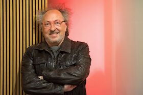 Bild: phono-forum präsentiert: Urban Priol - Im Fluss. Täglich quellfrisch, immer aktuell!!