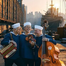 Gregor Hübner, Veit Hübner, Karl Albrecht "Bobbi" Fischer - BERTA EPPLE - Klar Schiff