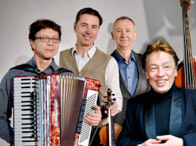 Bild: Karsten Troyke und Trio Scho - Picknickkonzert im Schlosspark Caputh