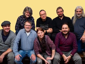 Bild: Andre Engelbrecht & Friends - Eine bunte, akustische Mischung aus Folk-, Soul- und Rockklassikern!