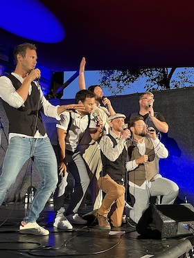 Bild: A-Cappella-Band NACKT