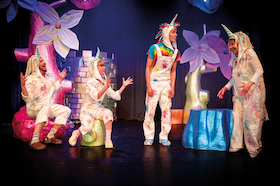 Bild: Das NEINhorn - Musical nach dem Kinderbuch von Marc-Uwe Kling und Astrid Henn