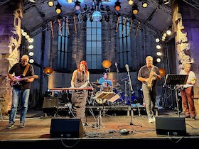 Bild: Waiting for Mel - Female fronted Bluesrock