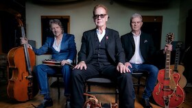 Bild: Oysterband - „The Song goes on Tour 2026“