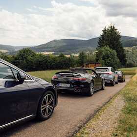 Bild: Mercedes-Benz Genussausfahrt auf die Schwäbische Alb - 140 Jahre Innovation feiern und Fahrvergnügen erleben