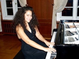 Bild: Meryem Akdenizli - Erzählkonzert - Klassik erleben – spannend, emotional, nahbar