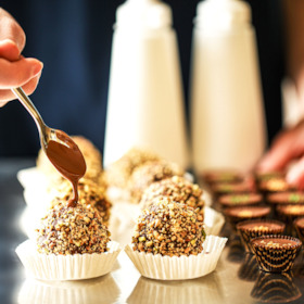 Bild: Süße Kreationen – Der Pralinenworkshop