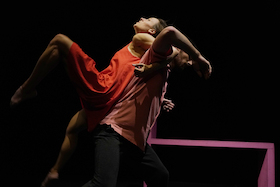 Bild: "Tür an Tür" Tanztheater