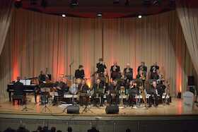 Bild: Frühshoppen mit der Bigband SwingING.